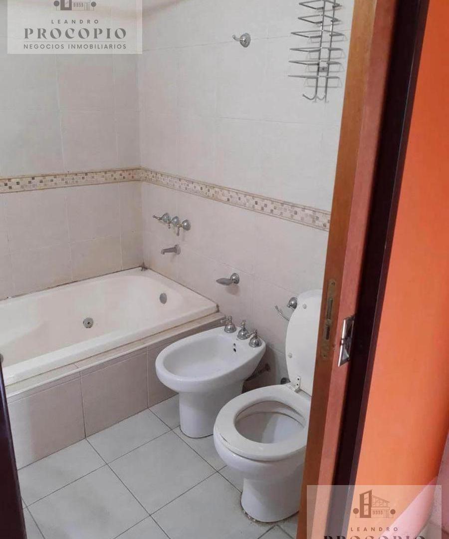 Foto de Departamento amplio de dos ambientes y 1/2 en alquiler en Moreno, imagen 3