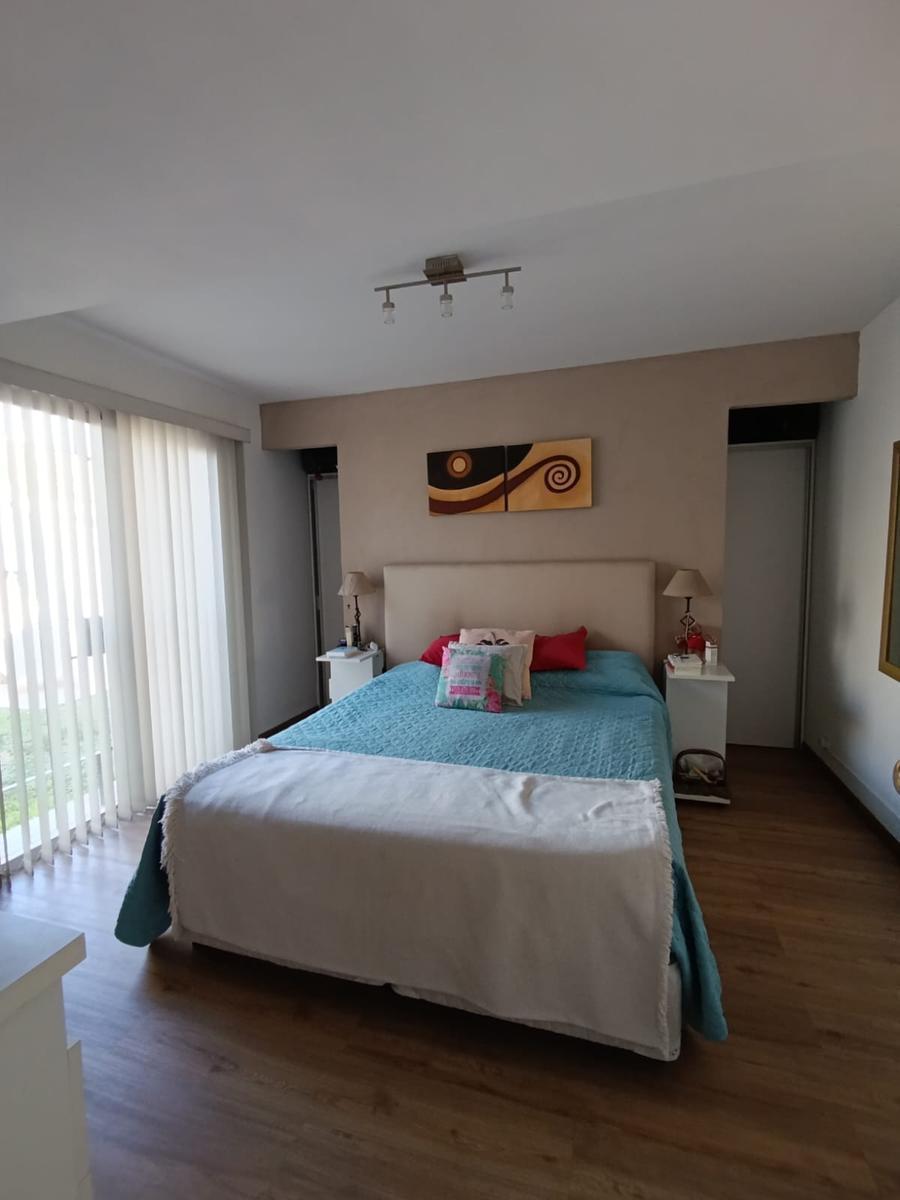 Casa en Barrio Jardines de Uruiza 2