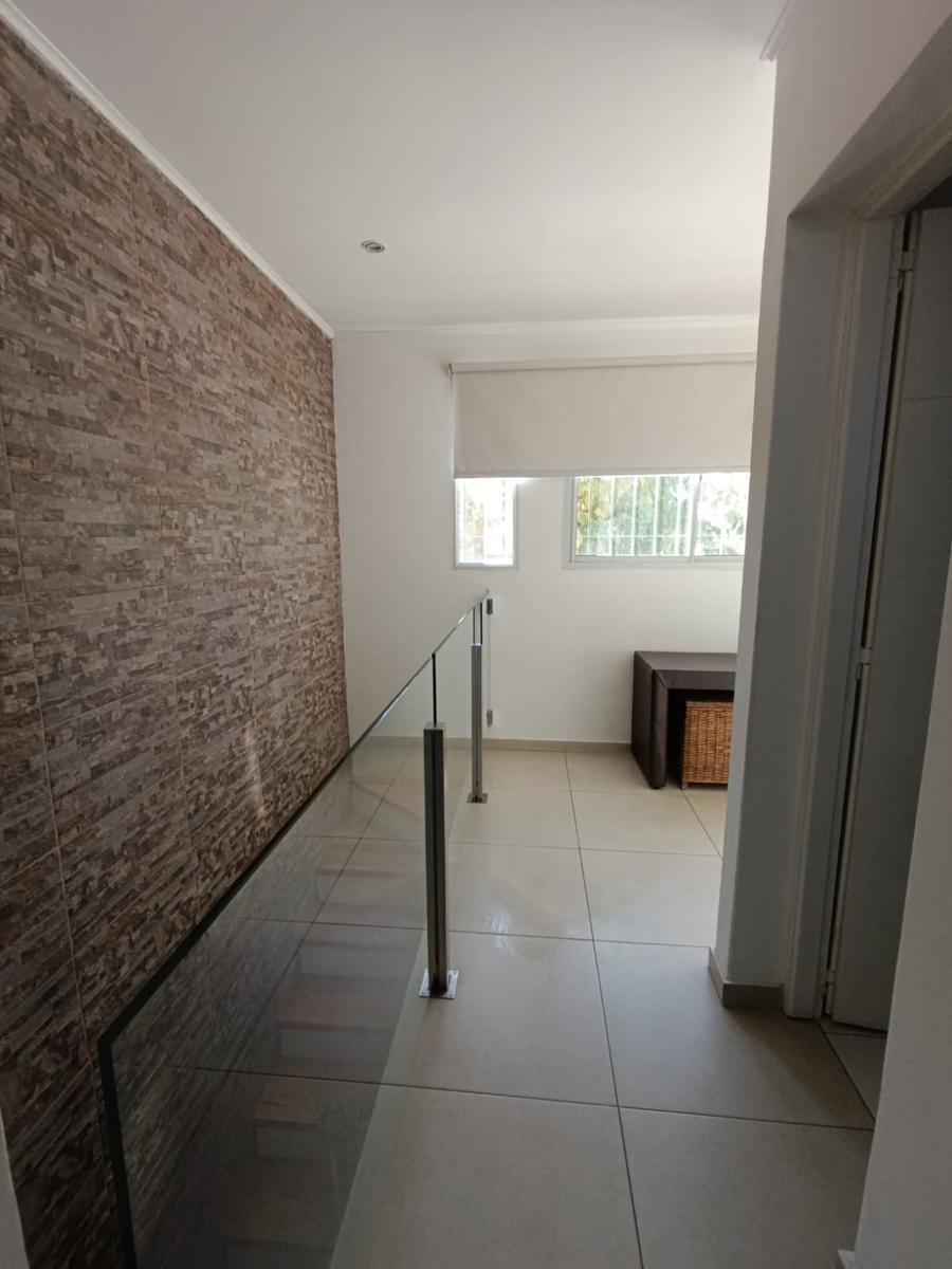 Casa en Barrio Jardines de Uruiza 1