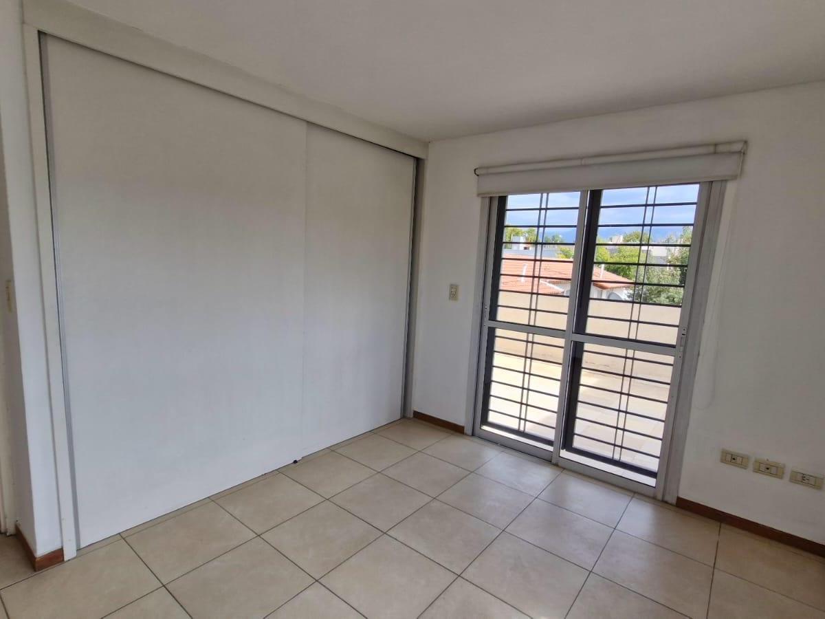 Departamento en Barrio Bombal 1