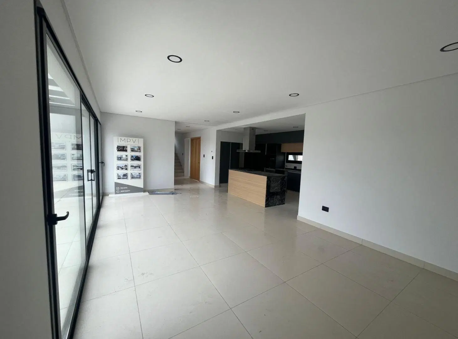 CASA EN VENTA A ESTRENAR Bº PRIVADO MILCAYAC I 4