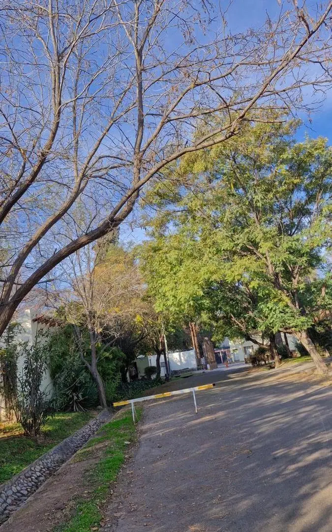 Terreno en Barrio el Recodo Chacras de Coria 5