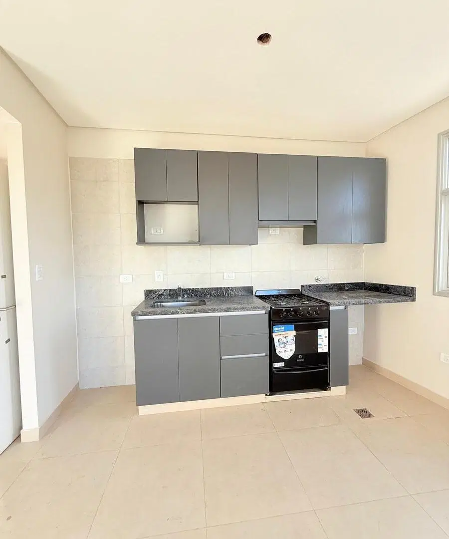 Casa en Venta Barrio Los Carolinos - Carrodilla 2