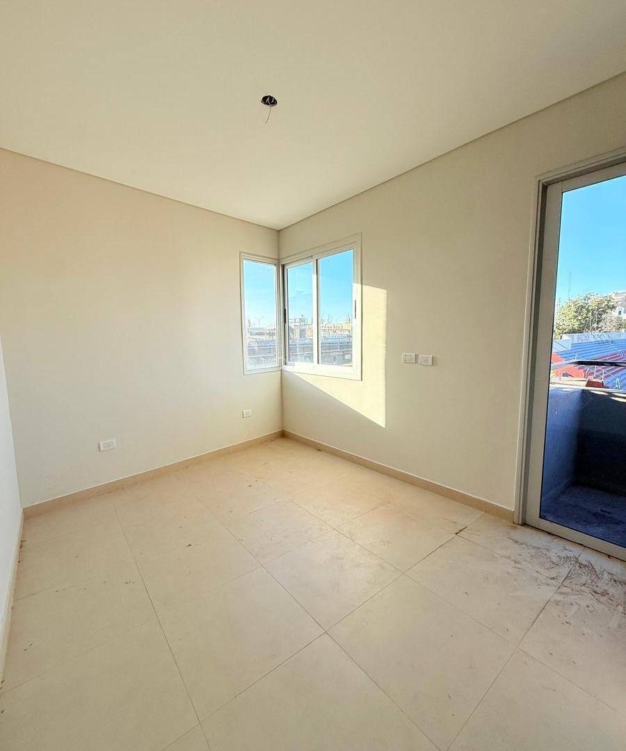 Casa en Venta Barrio Los Carolinos - Carrodilla