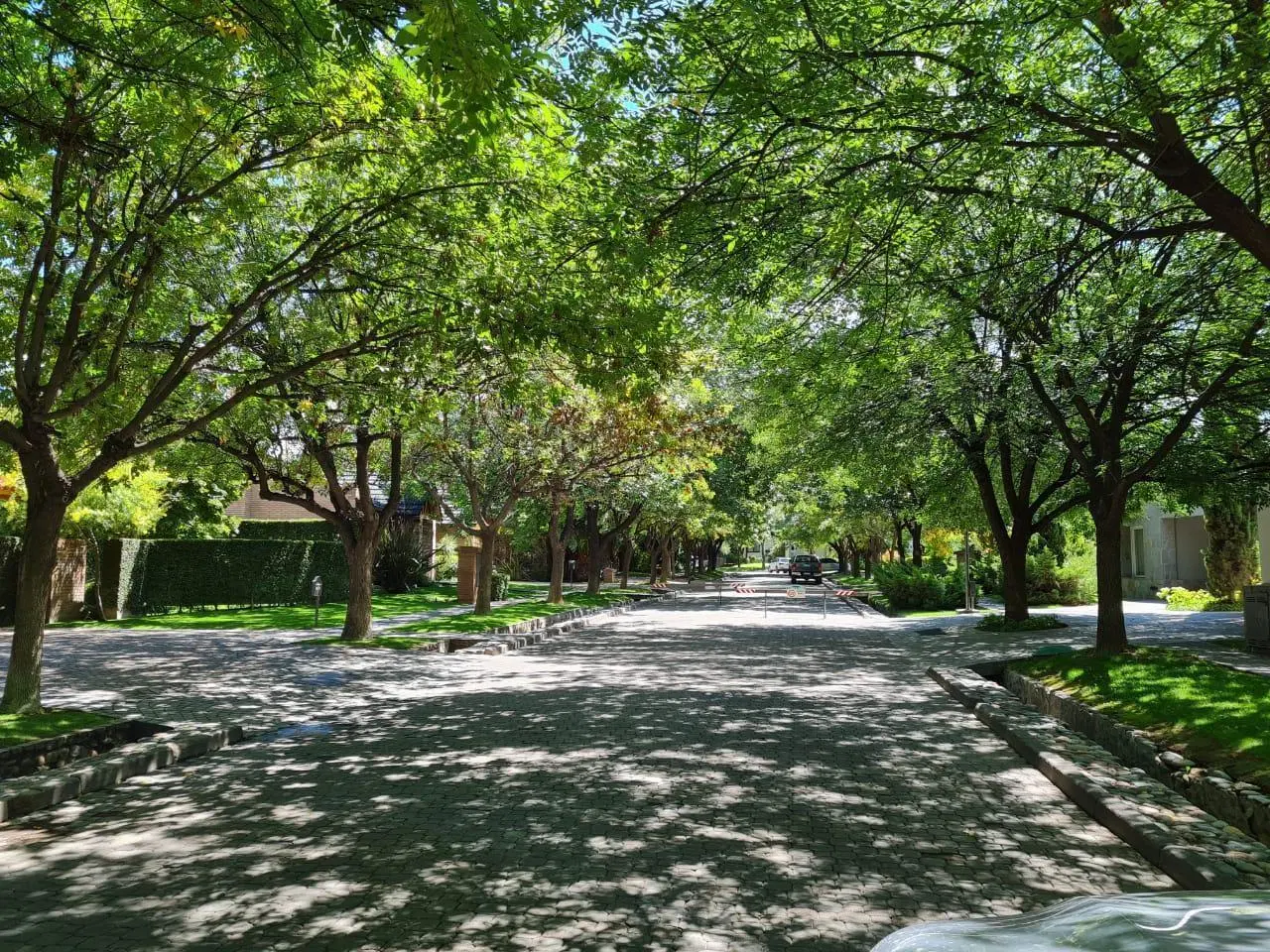 Terreno en Chacras De Coria 3