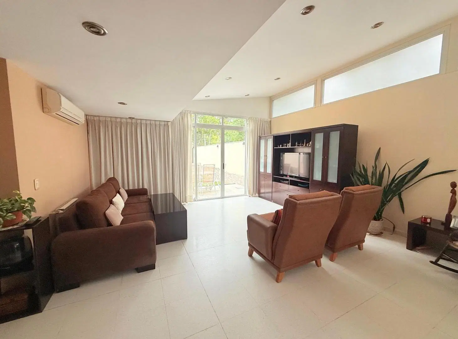 Casa a la Venta - Barrio Carolinos - Carrodilla 4