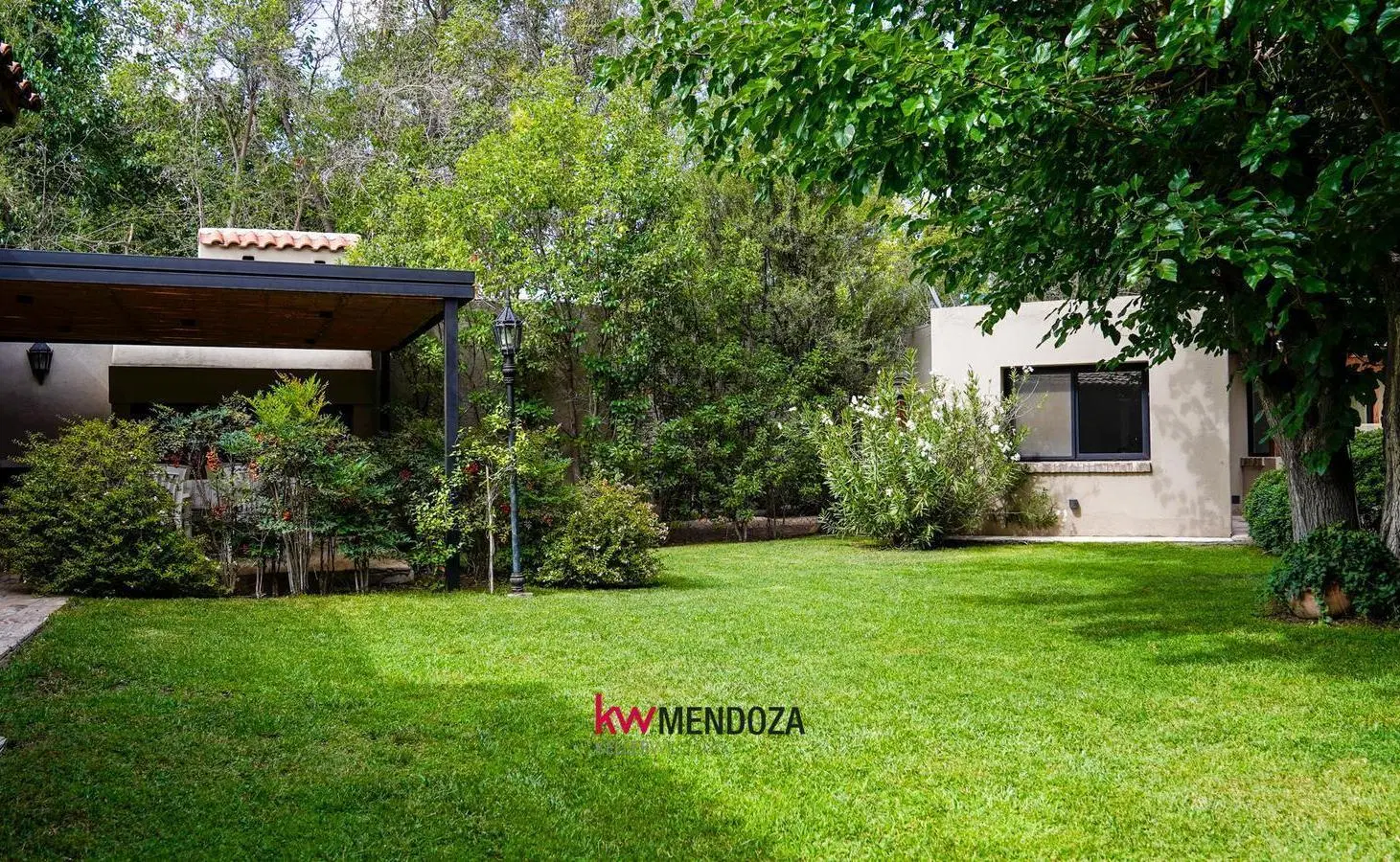 Casa en Chacras de Coria Callejon Privado 2