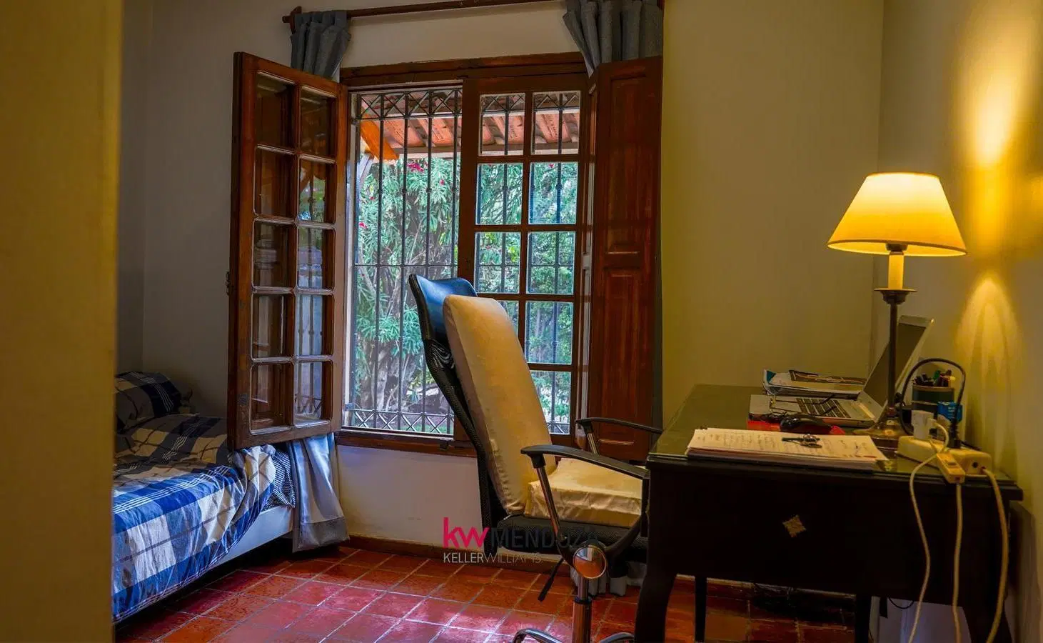 Casa en Chacras de Coria Callejon Privado 4