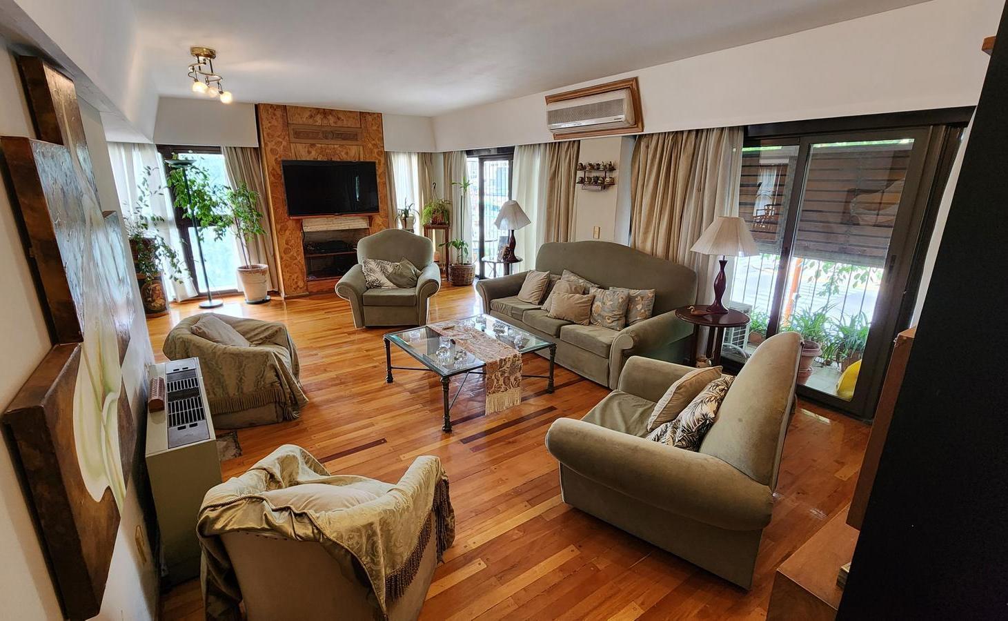 Foto de Departamento Semipiso 4 habitaciones calle Emilio Civit, Mendoza, Ciudad, imagen 4