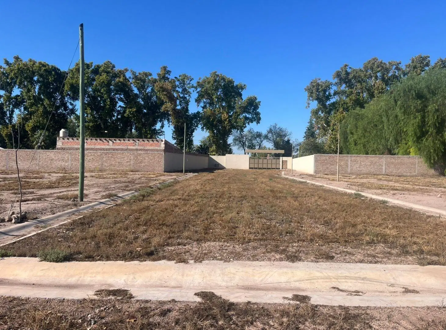 LOTES EN VENTA EN BARRIO SEMI-PRIVADO MATHUS 5