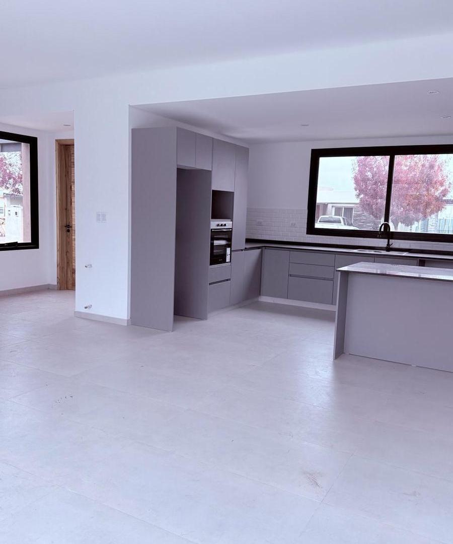 Foto de Casa en Perdriel, imagen 5