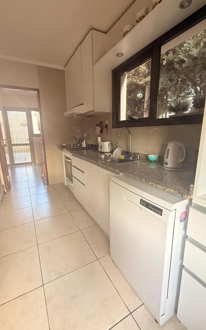 Foto de Casa en Venta en Barrio Privado Virgen de las Nieves, Guaymallén, imagen 3
