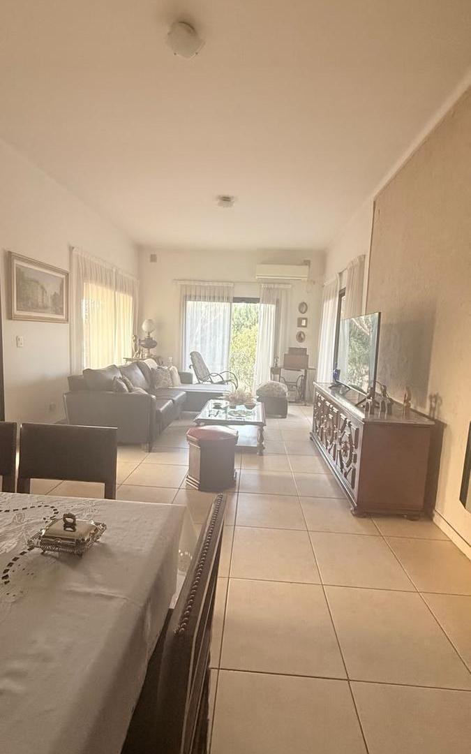 Foto de Casa en Venta en Barrio Privado Virgen de las Nieves, Guaymallén, imagen 2