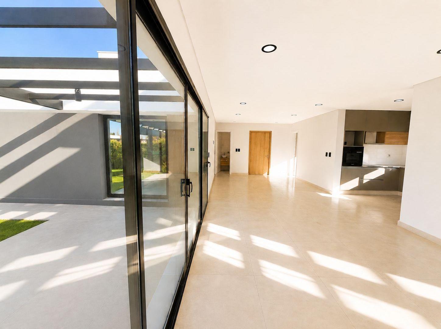 Foto de CASA EN VENTA Bº PRIVADO LOMAS DE RUSSELL, imagen 2