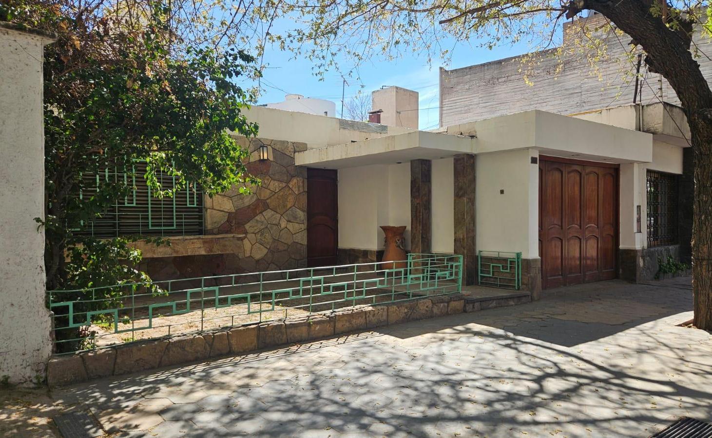 Foto de VENTA CASA - QUINTA SECCION, imagen 1