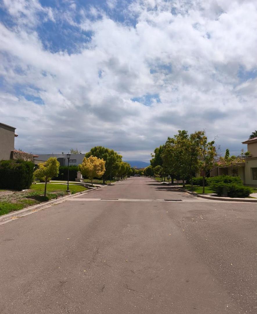 Foto de Venta de Terreno 800 Mts2 Barrio Las Candelas II Chacras de Coria, imagen 4