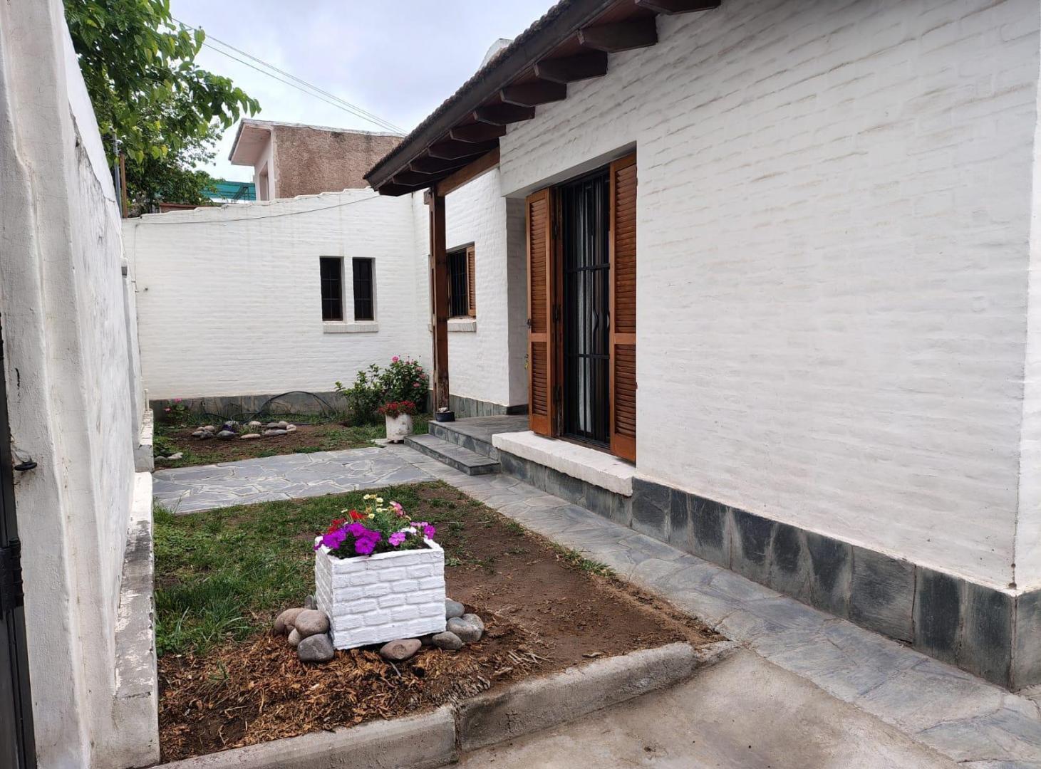Foto de VENTA DE CASA.CALLE PADRE VAZQUEZ AL 1300 DE MAIPU MENDOZA, imagen 3