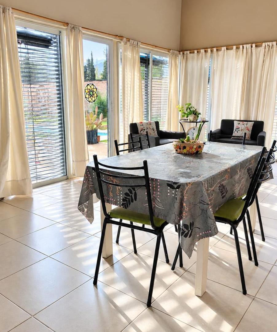 Foto de Casa en Las Compuertas. Hermoso parque con piscina y espectaculares, imagen 4