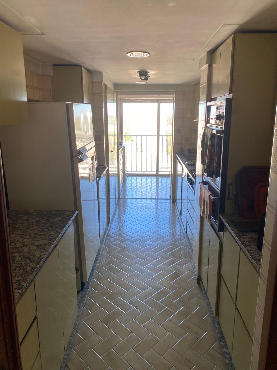 Piso Céntrico de 3 Dorm. Frente a La Plaza Merced, Pergamino 2
