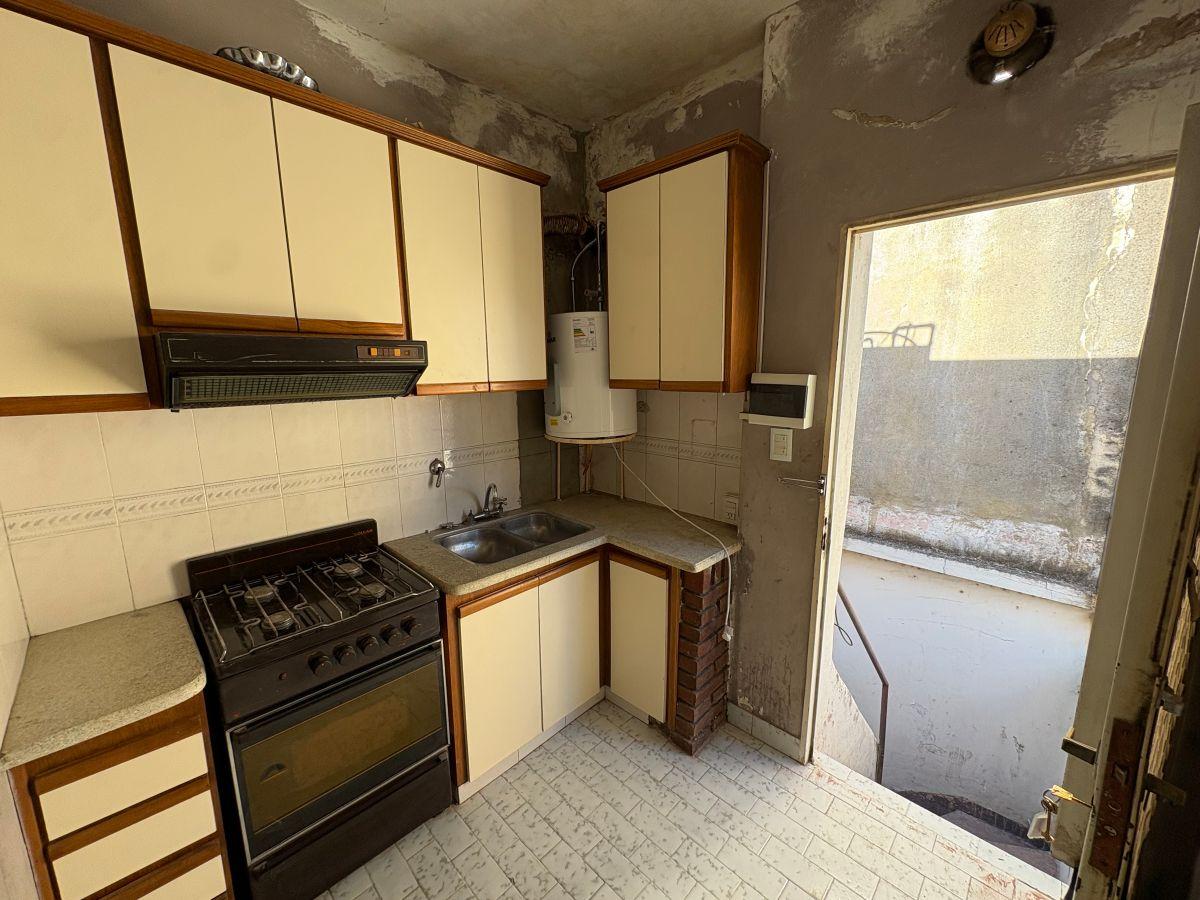 Foto de Departamento de 1 dormitorios sobre Bv. Alsina y Moreno, Ideal inversión, imagen 5