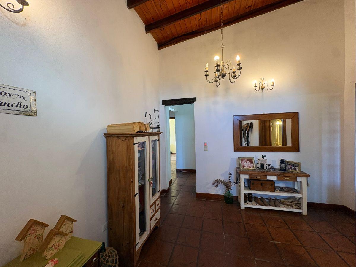 Foto de Casa de 934 m2 con 3 dormitorios en venta en Viajantes, imagen 2