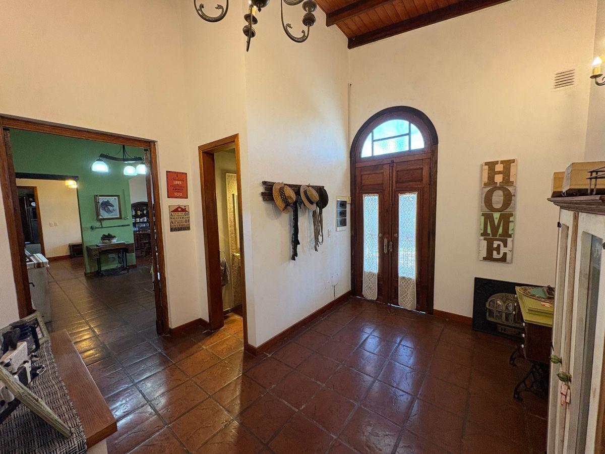 Foto de Casa de 934 m2 con 3 dormitorios en venta en Viajantes, imagen 3