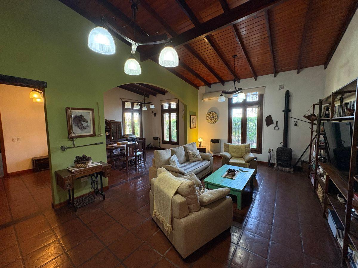 Foto de Casa de 934 m2 con 3 dormitorios en venta en Viajantes, imagen 5