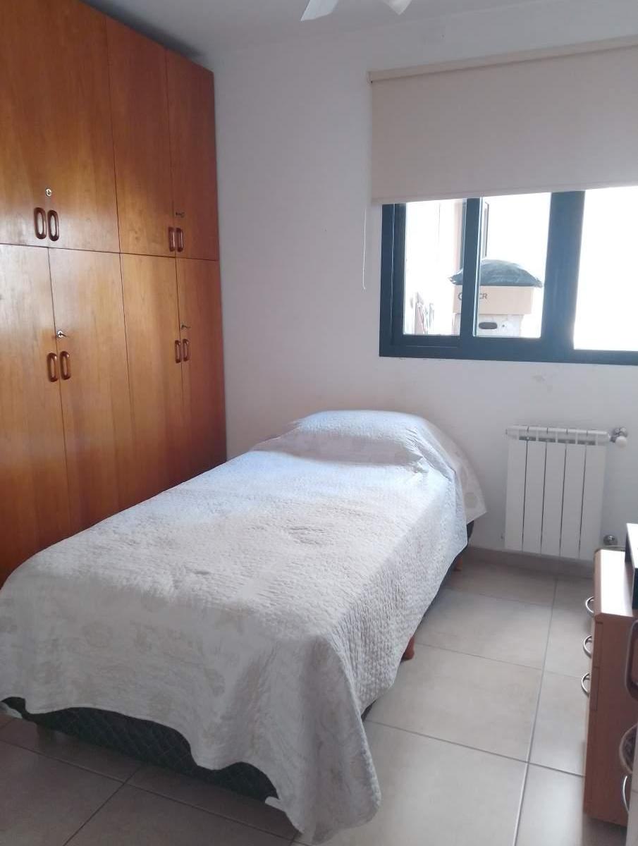 Venta Departamento de 3 Dorm. 4
