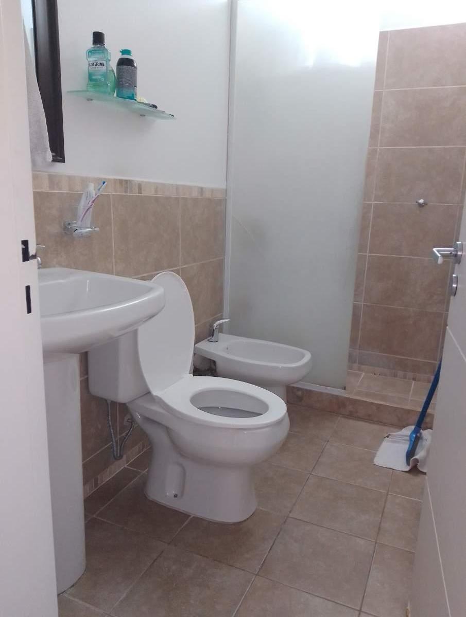Venta Departamento de 3 Dorm. 2