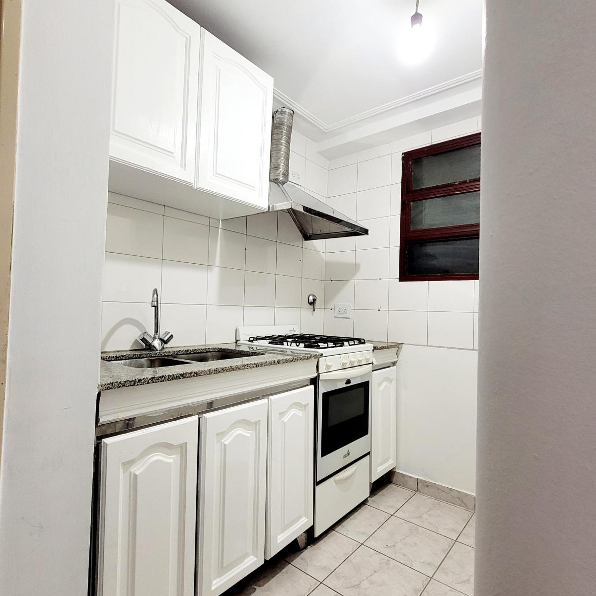 Vendo Departamento Céntrico Rec. Vehículo 5