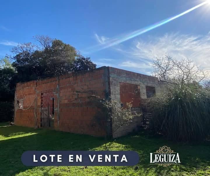 Lote con Construcción a Terminar 2