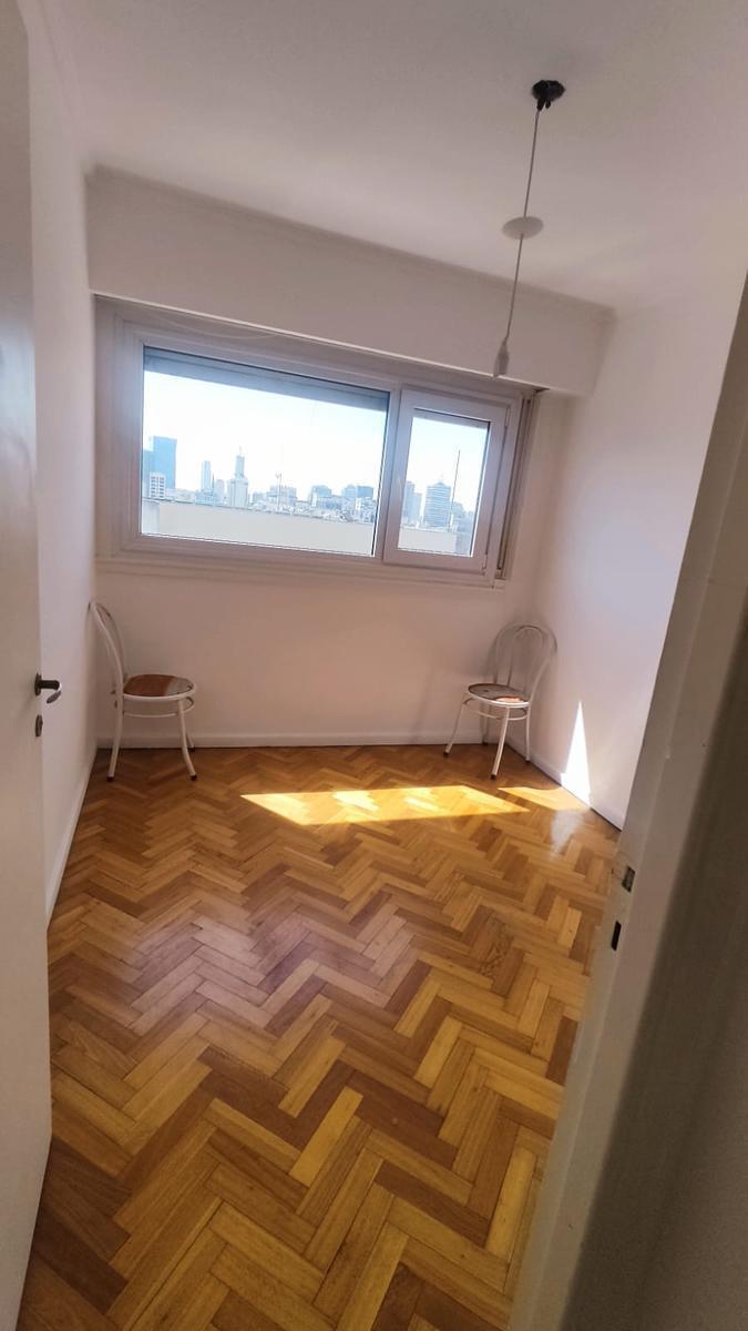Venta 4 Ambientes Piso Alto en Recoleta 3