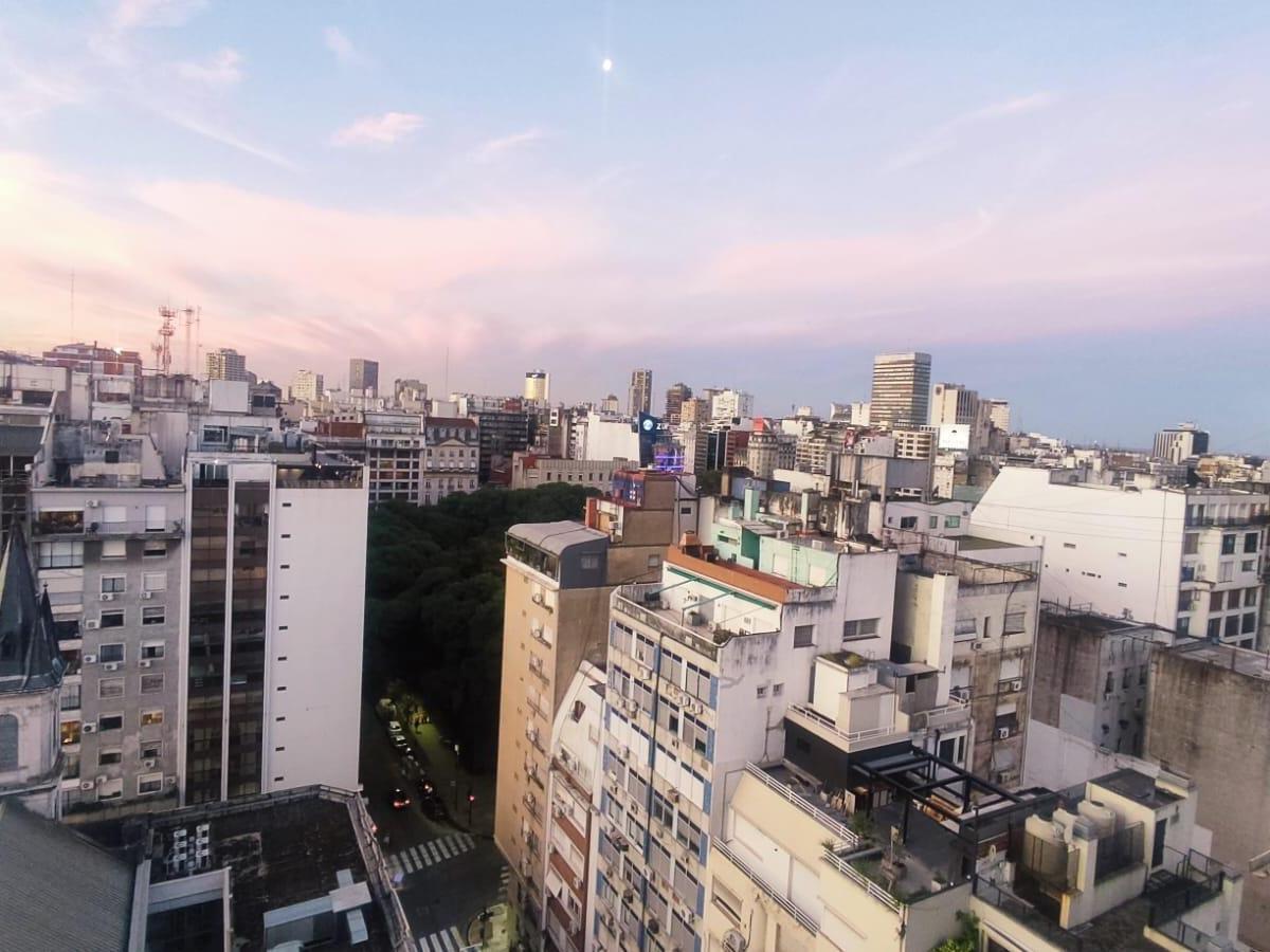 Venta 4 Ambientes Piso Alto en Recoleta 1