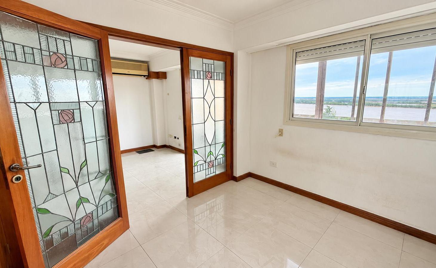 Foto de Alquiler depto 1 dormitorio + comodín frente al rio, imagen 4