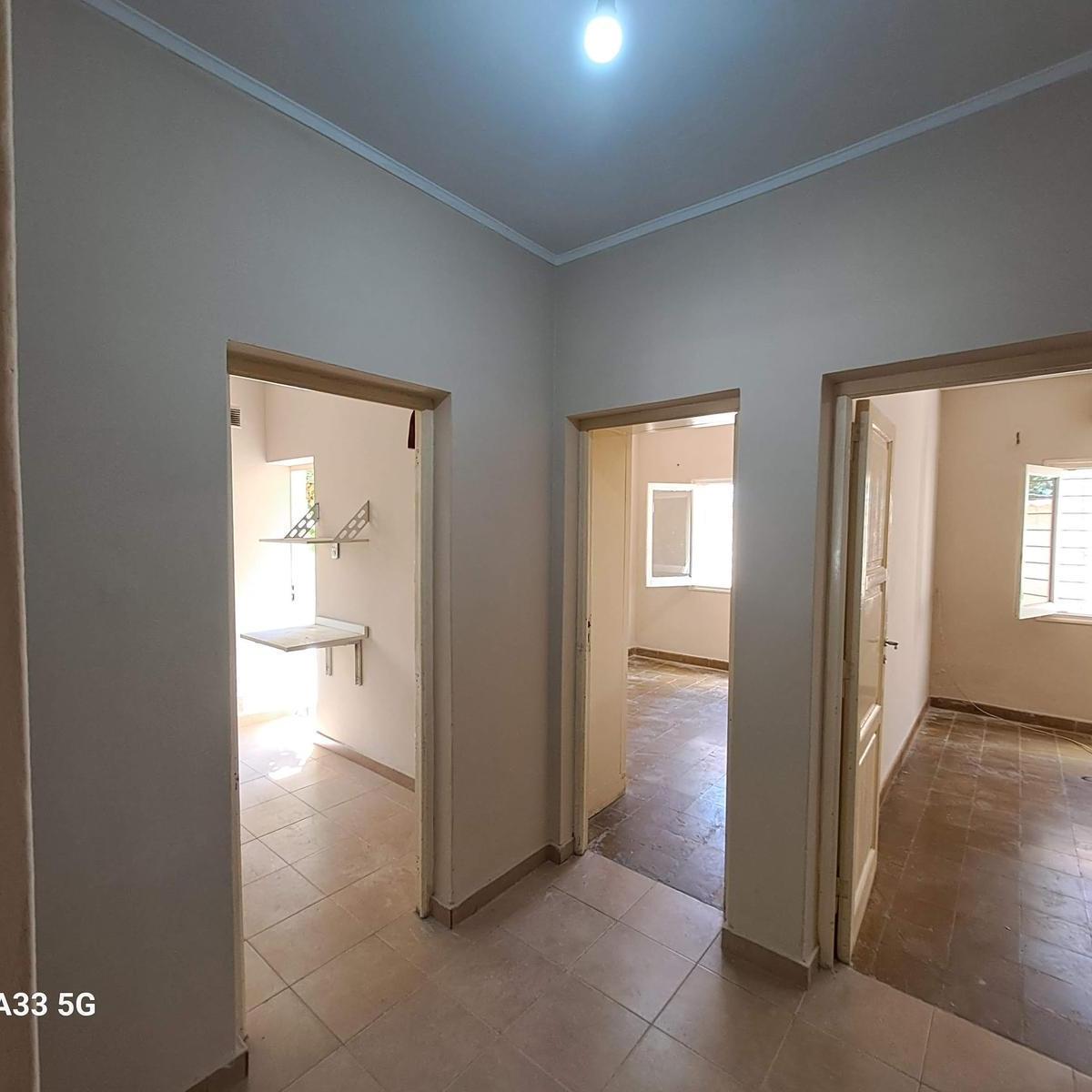 Casa en Venta - 3 Dorm., Cochera Doble - Apta Credito 2