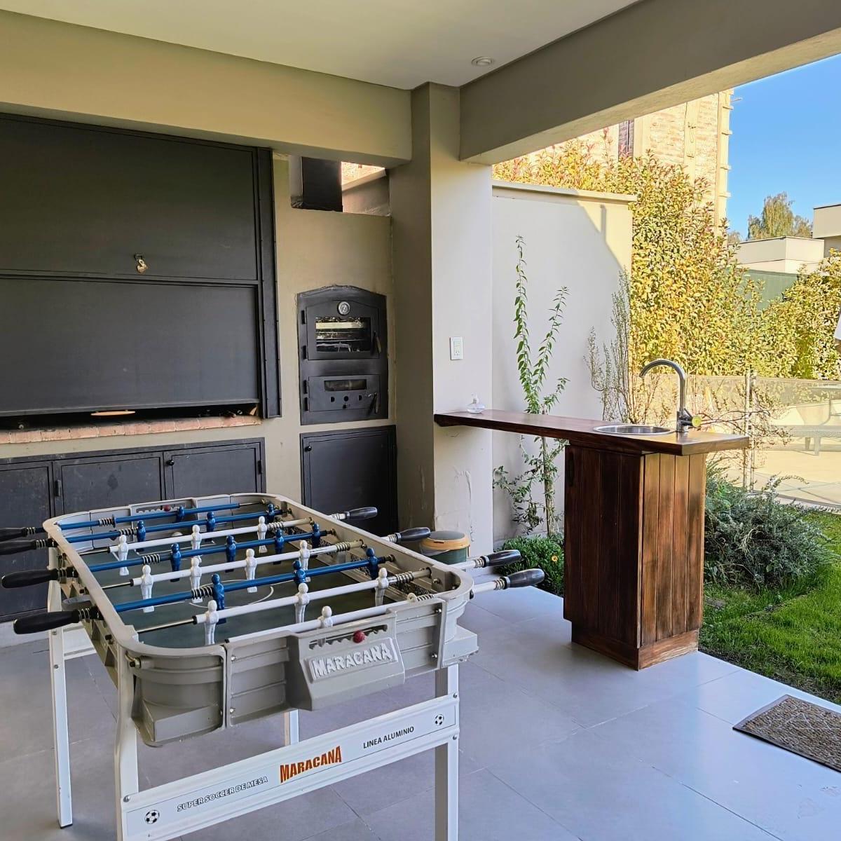 Casa en Venta - Barrio Privado Los Teros 1