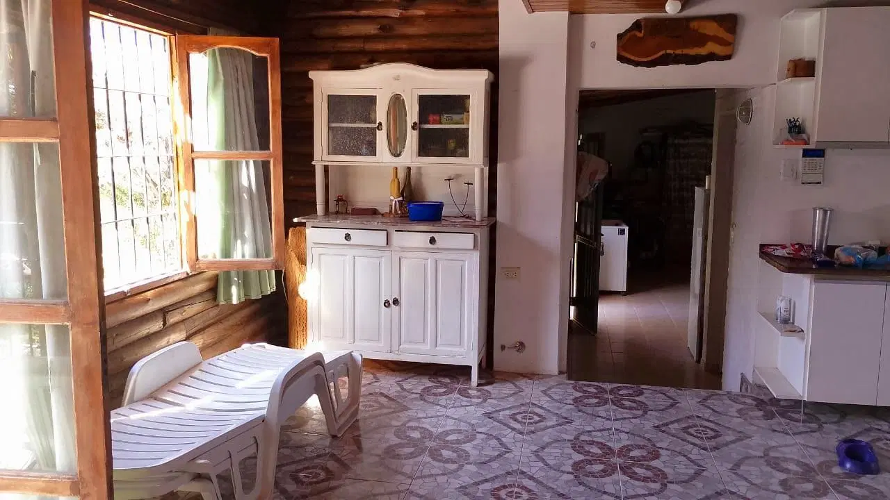 Casa con pileta en Vistalba 3