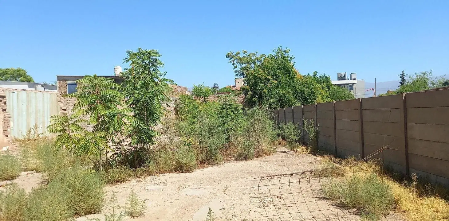 Terreno en venta apto PH para Desarrollo en Godoy Cruz 4