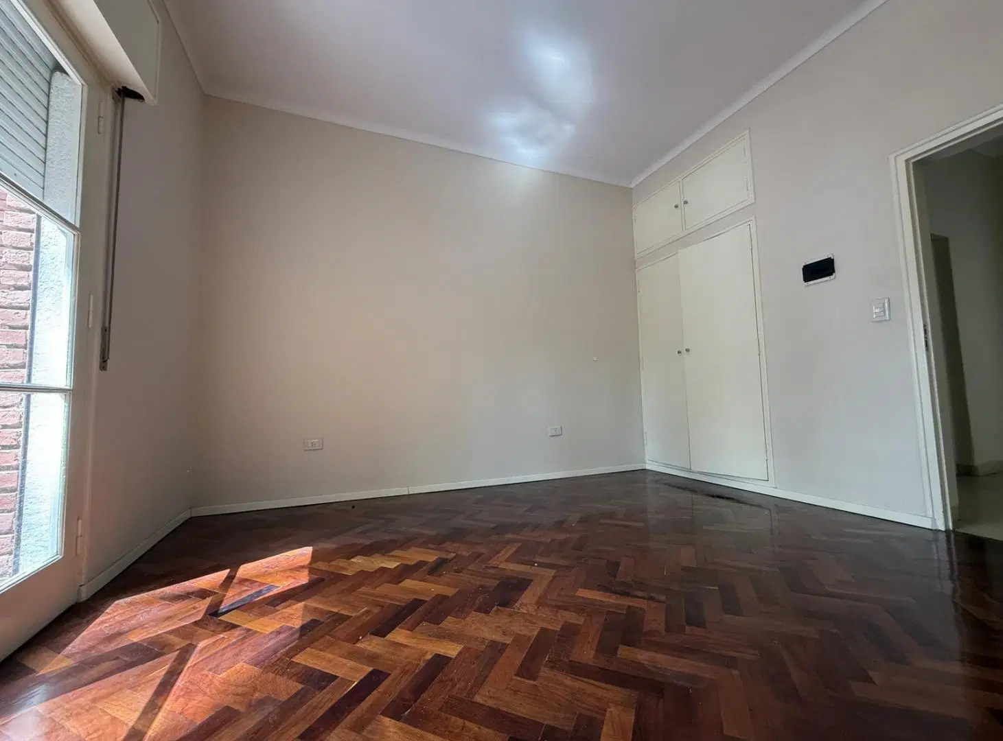 Casa en venta 4 dormitorios y 3 baños en Mendoza Capital 5