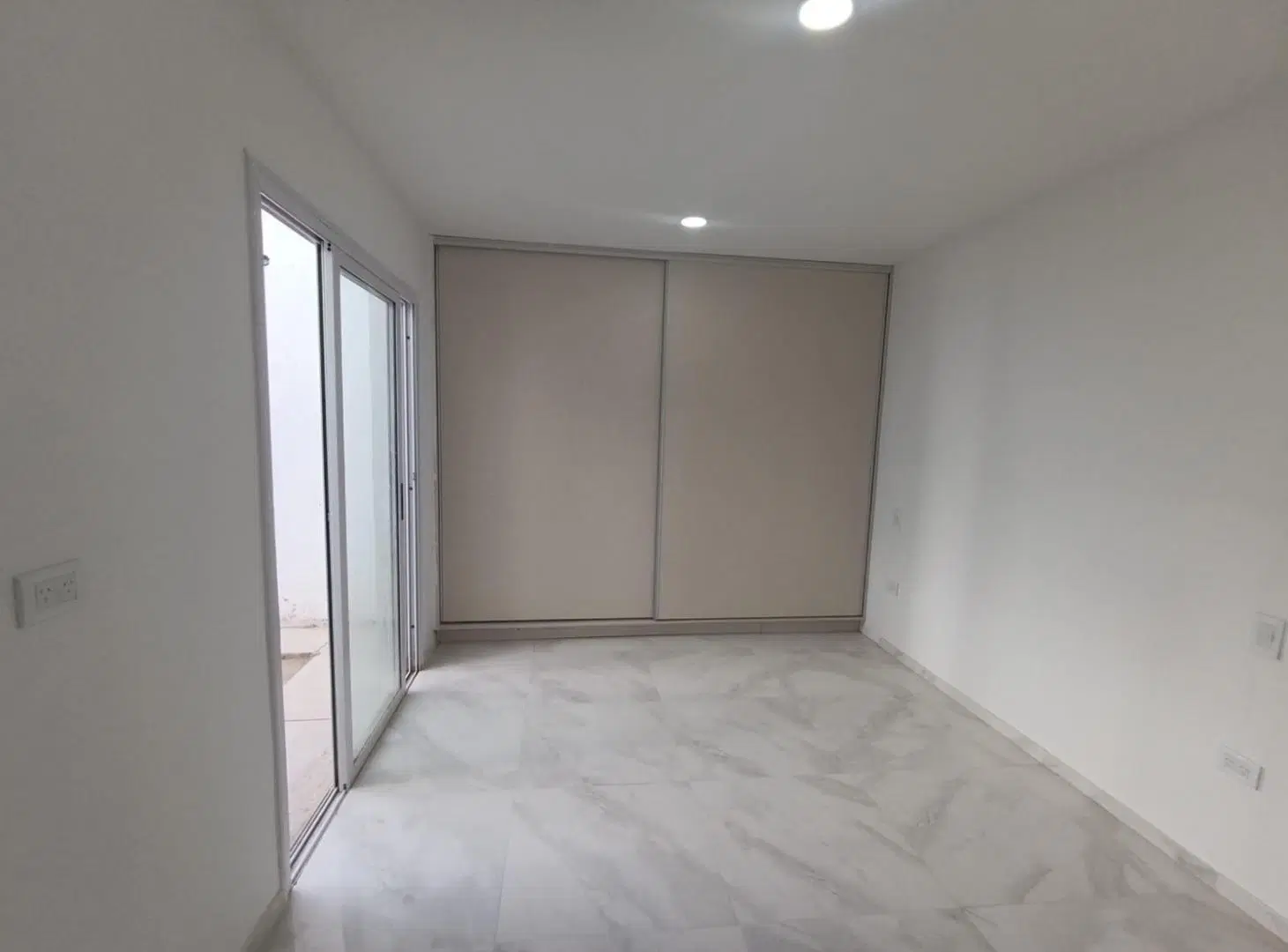 Departamento de categoria en Dorrego. Cercano a la Barraca 4