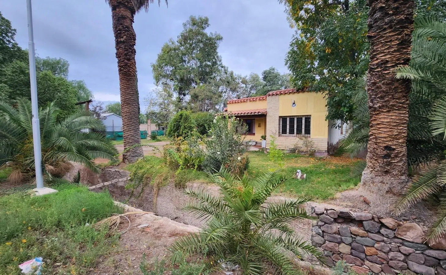 Terreno y casa en Colonia Segovia 5