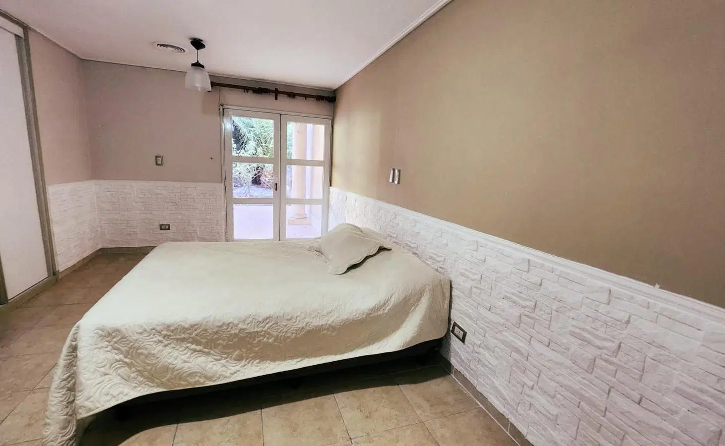 Casa en alquiler en Barrio Palmares 2
