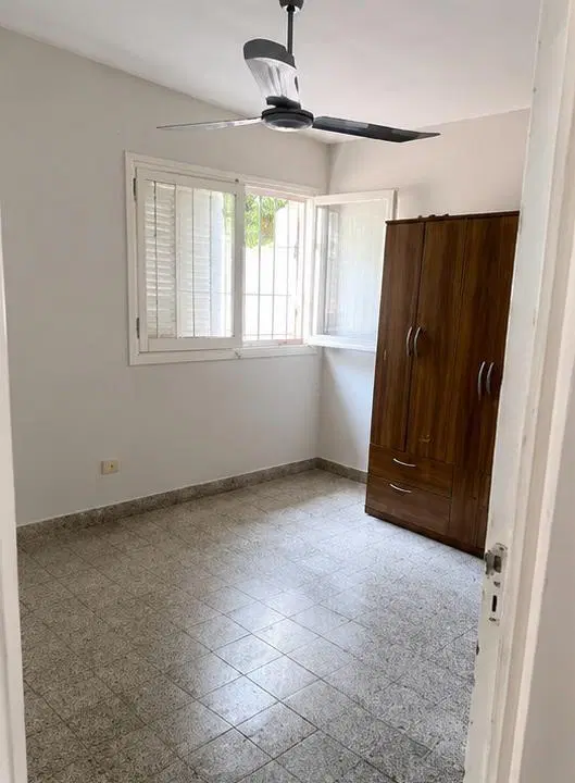 Casa frente al barrio Alto Dorrego 1