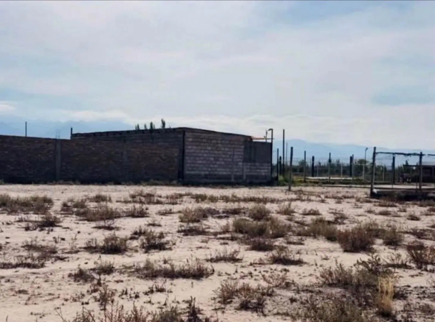 Terreno de 300 metros en Barrio Rincon de Cobos. Perdriel. Lujan de Cuyo 4