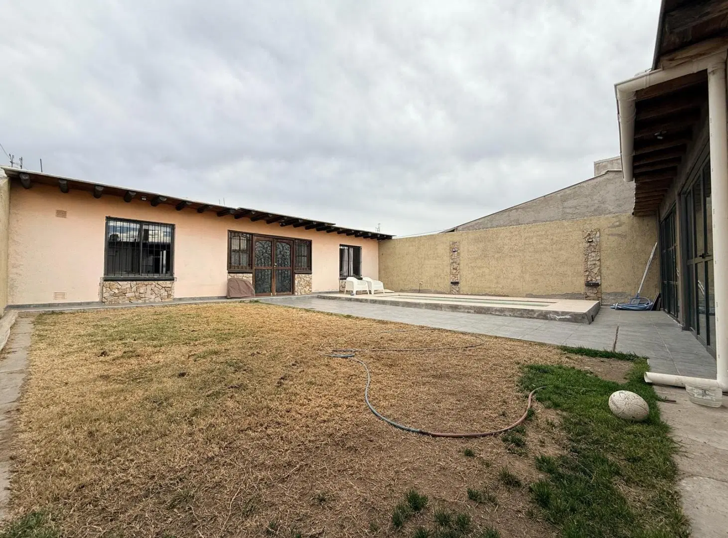 Casa en Luzuriaga 3