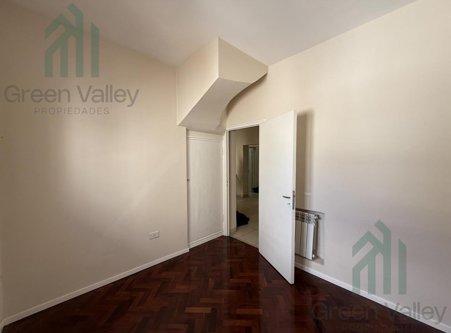 Foto de Casa en venta 4 dormitorios y 3 baños en Mendoza Capital, imagen 5