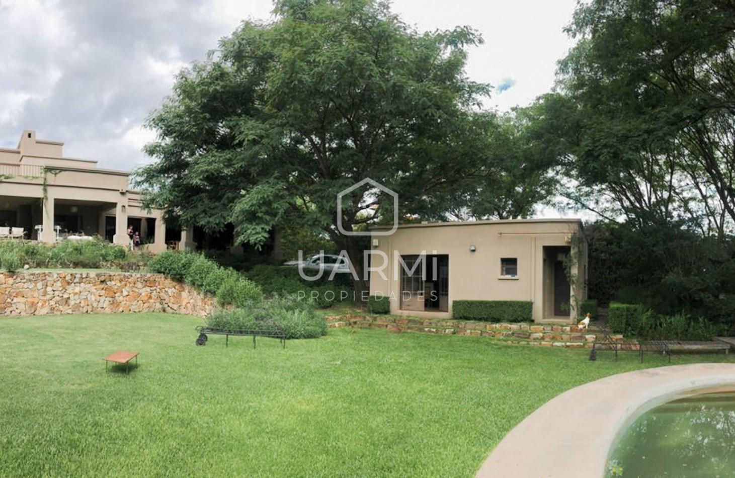 CASA EN VENTA EN EL TIPAL