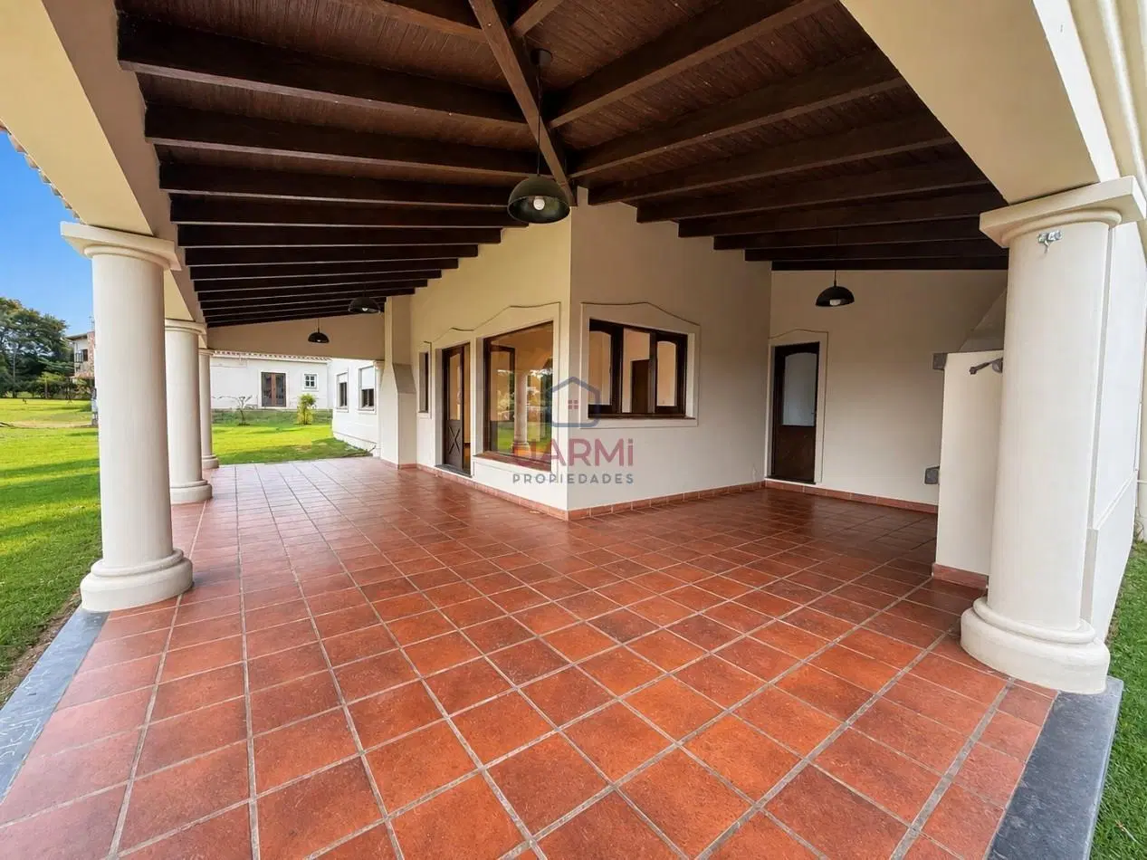 CASA EN VENTA EN EL TIPAL 5