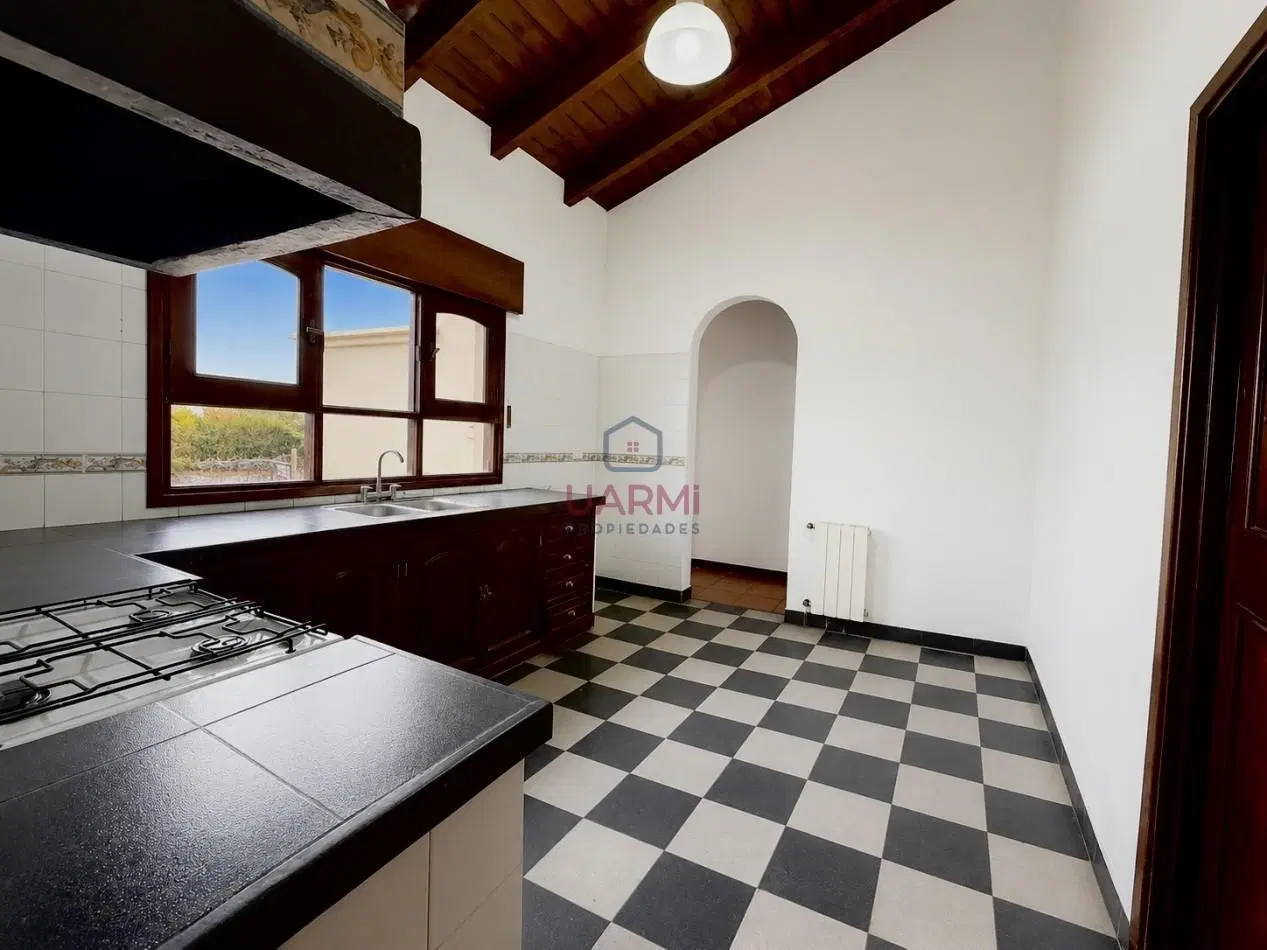 CASA EN ALQUILER EN EL TIPAL 1