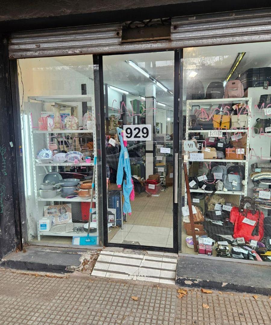 LOCAL DEPOSITO AGUIRRE AL 900 8 X 33 MAS ENTRE PISO